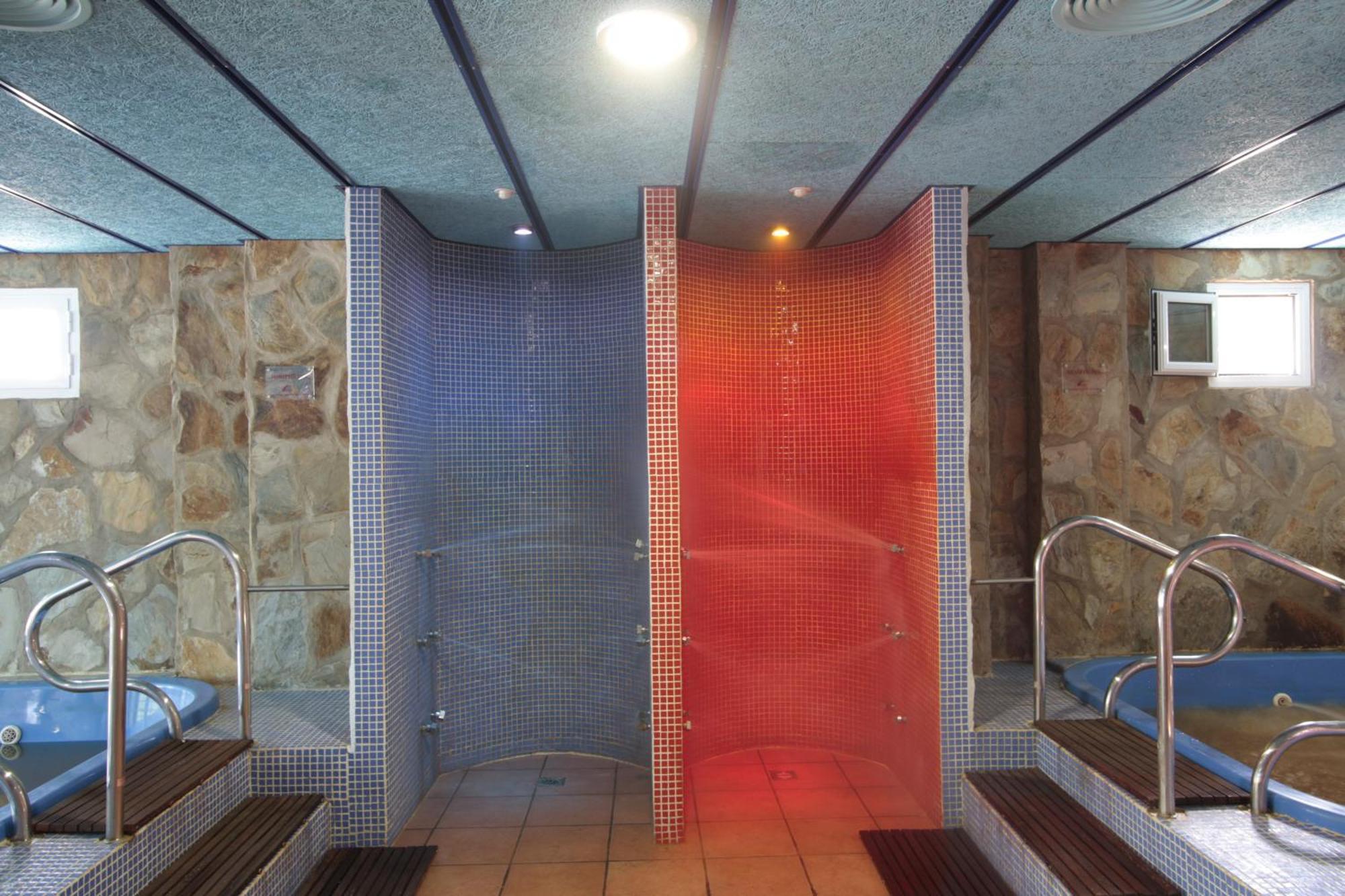 Hotel Balneario Fuentes Del Trampal Carmonita ภายนอก รูปภาพ