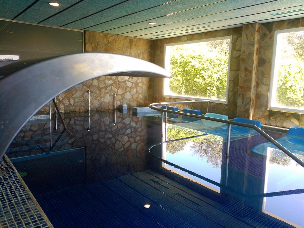 Hotel Balneario Fuentes Del Trampal Carmonita ภายนอก รูปภาพ